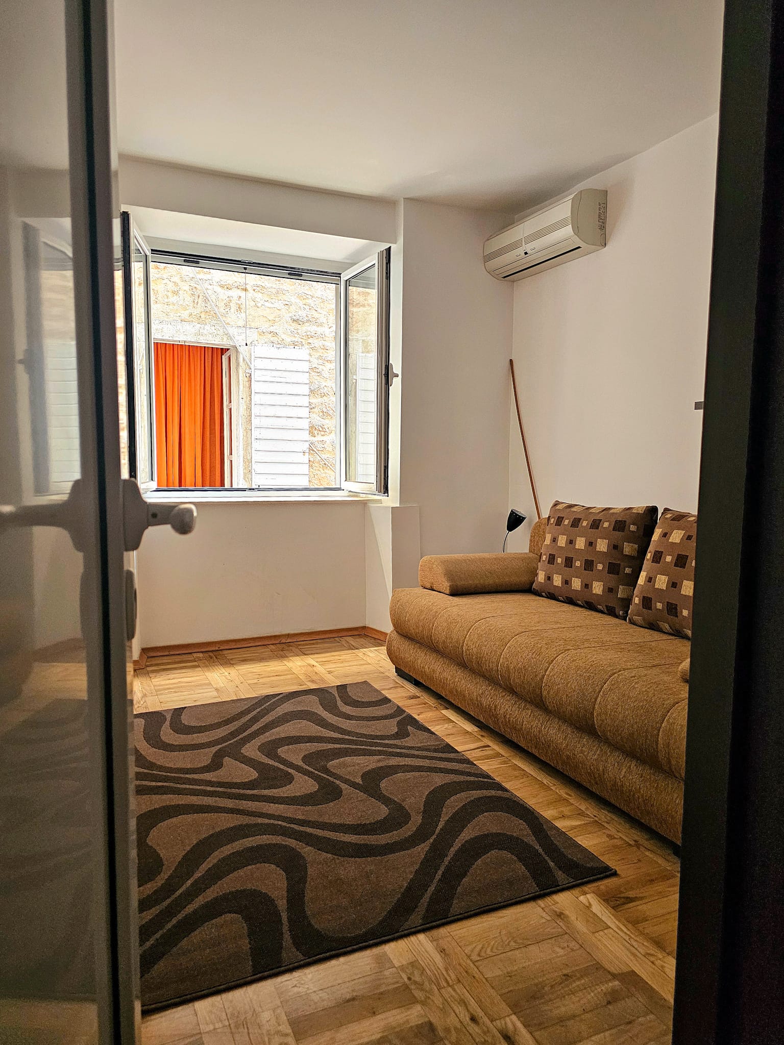 Image of Apartment - 2 Bedrooms - 1 Bathrooms for Sale in Budva-Budva-Montenegro, Image 6